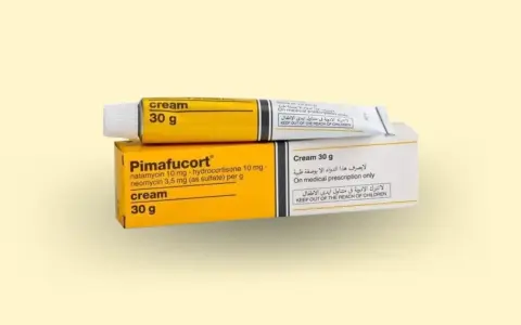 Pimafucort maść 30g w tubce i pudełku. Krem na receptę, zawiera natamycynę, hydrokortyzon i neomycynę.