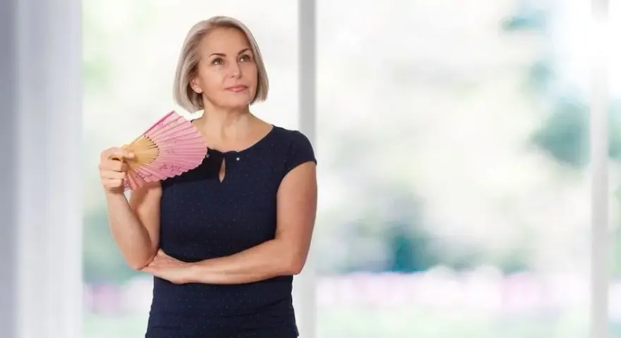 Czy brak współżycia przyspiesza menopauzę? Sprawdź, co mówią badania