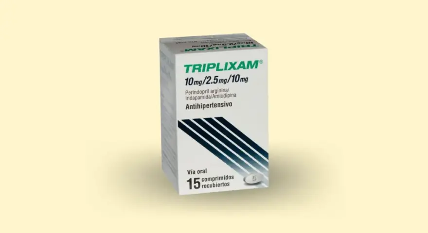 Opakowanie leku Triplixam 10mg/2.5mg/10mg, zawierające 15 tabletek.